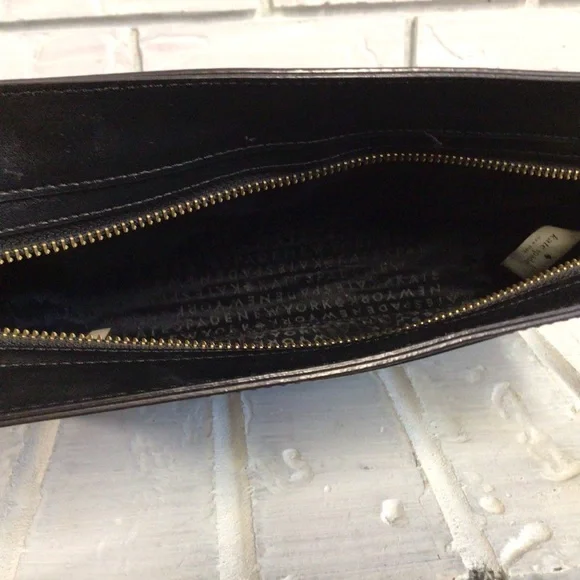 👛🥂 HOST PICK 👛🥂KATE SPADE LEATHER CREAM AND BLACK CROSSBODY BAG EUC - Picture 12 of 14